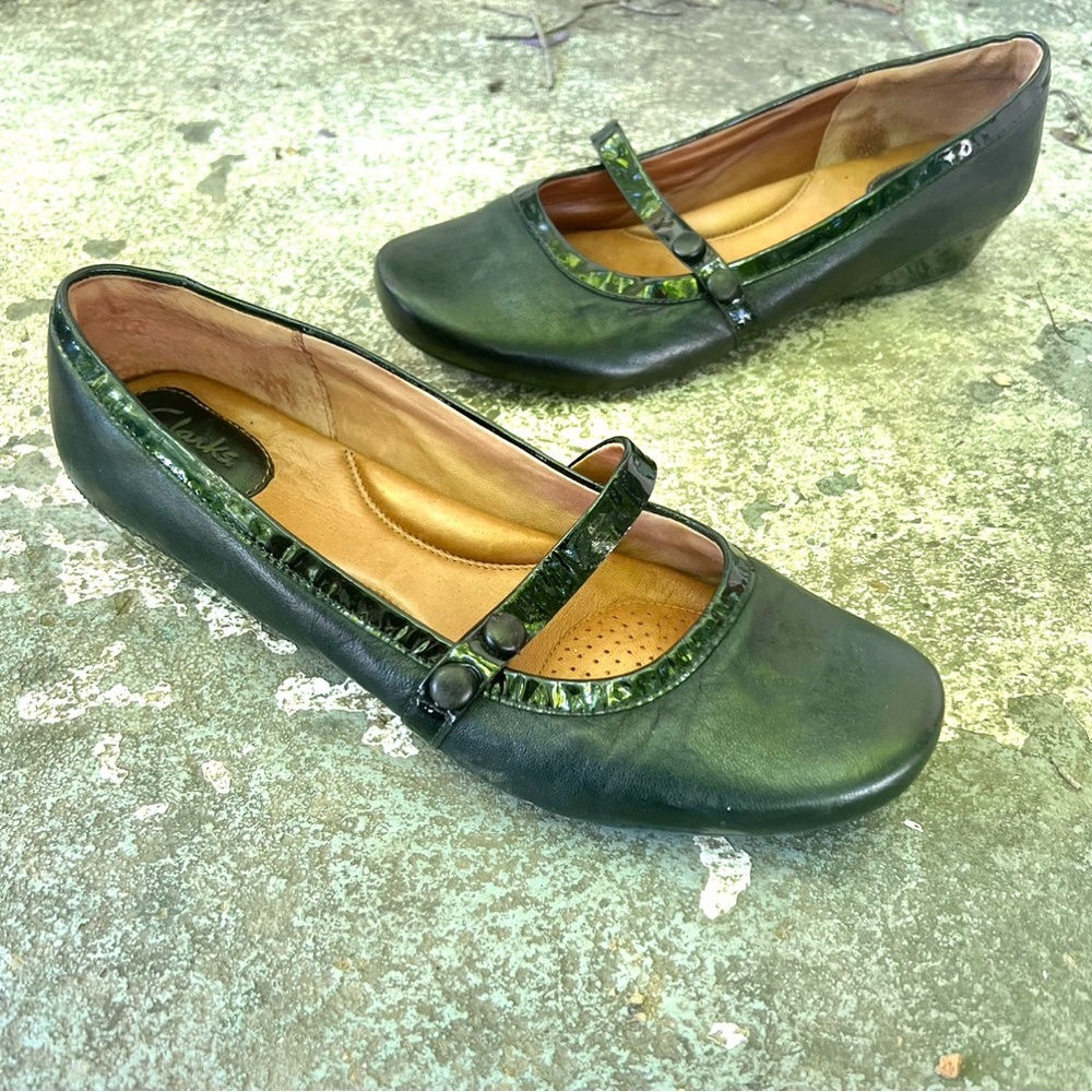 Black Clarks Artisan Mary Jane Shoes